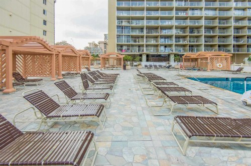 Island Colony Suites - image 7