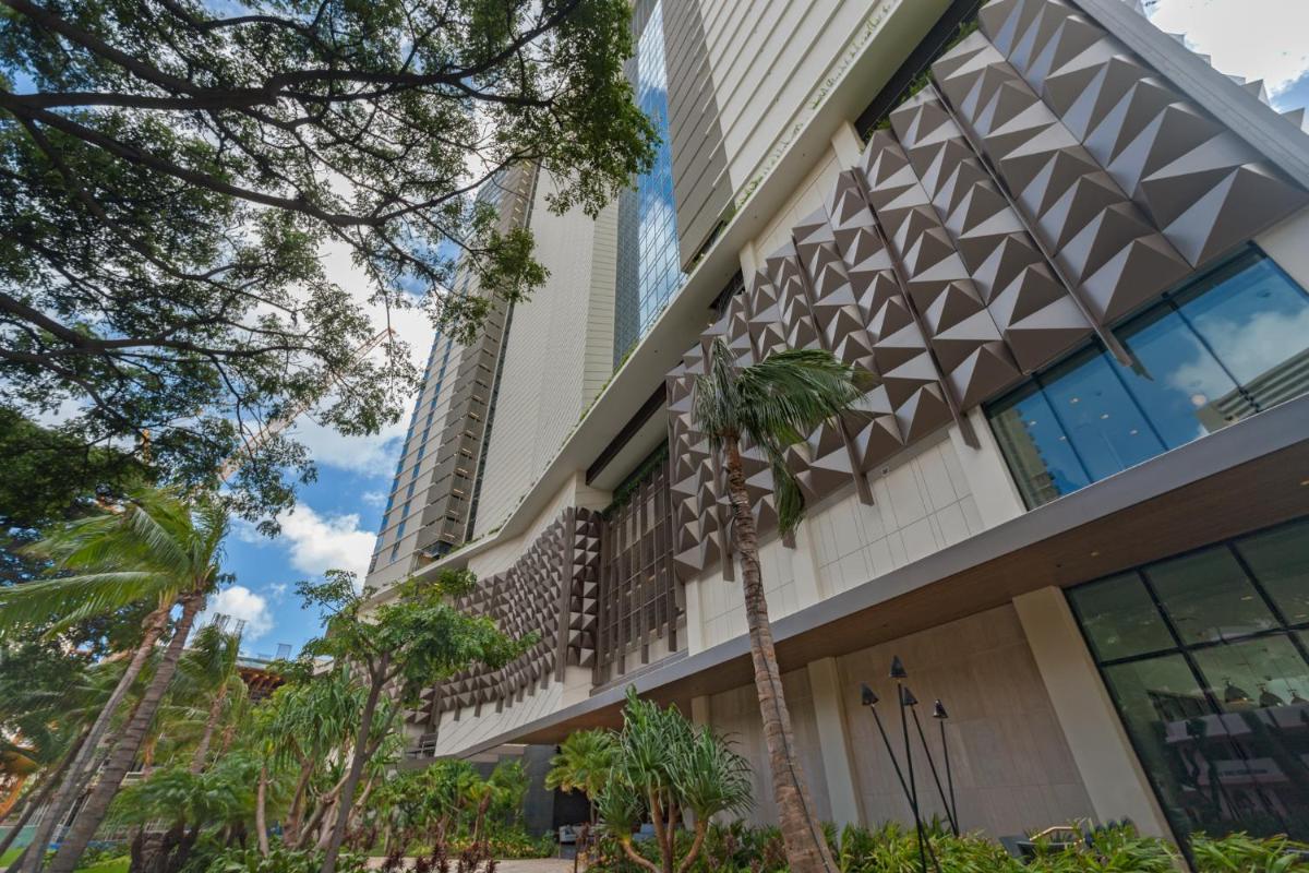 Real Select at The Ritz-Carlton Residences Waikiki Beach - image 6