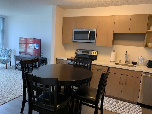 HAWAII KAI 2BD/FREE PARKING - image 10