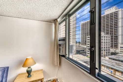 Tradewinds Plaza 801 - image 12