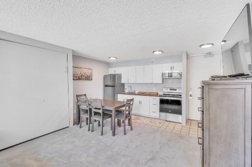 Tower 2 Suite 1208 -QQE condo - image 17