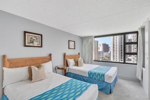 Tower 2 Suite 1208 -QQE condo - image 22