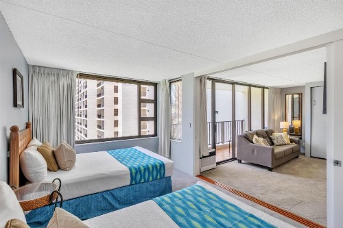 Tower 2 Suite 1208 -QQE condo - image 23
