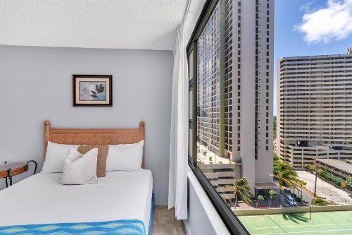 Tower 2 Suite 1208 -QQE condo - image 24