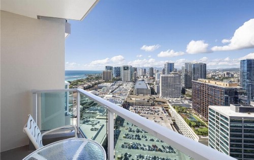 Ala Moana Condo by Orgoto - image 15