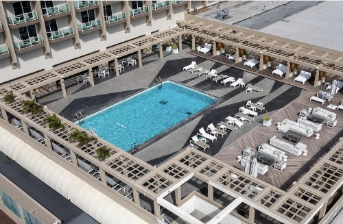 Ala Moana Condo by Orgoto - image 37