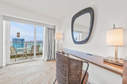 Ala Moana Condo by Orgoto - image 49
