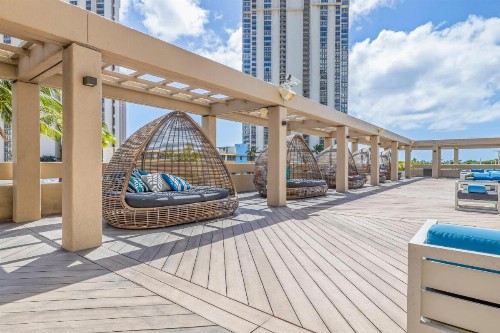 Ala Moana Condo by Orgoto - image 7