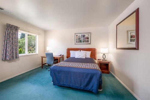 Riverview Lodge - image 20