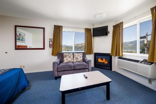Riverview Lodge - image 28