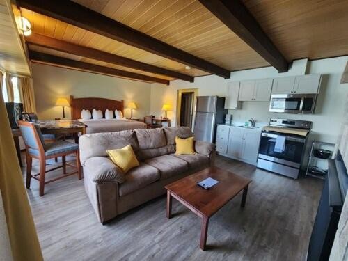 Westcliff Lodge - image 19