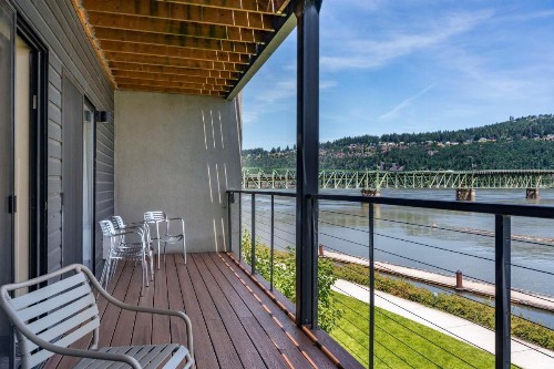 Best Western Plus Hood River Inn - image 13