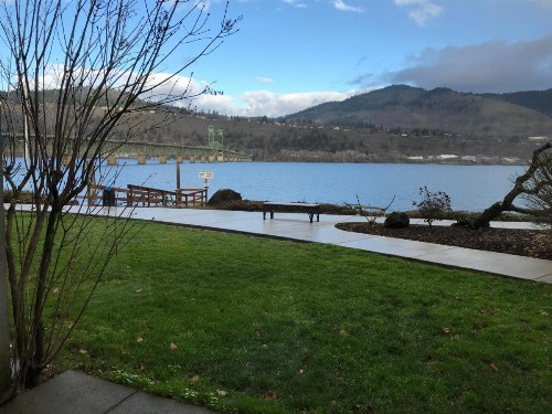 Best Western Plus Hood River Inn - image 2