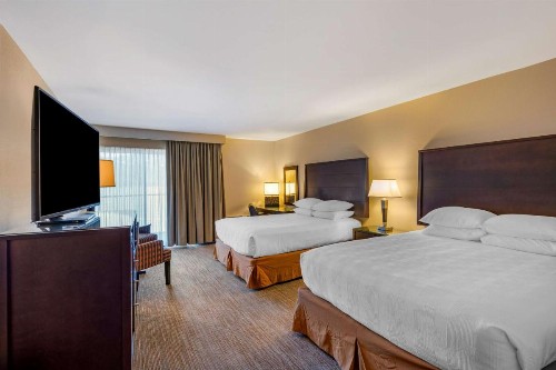 Best Western Plus Hood River Inn - image 9