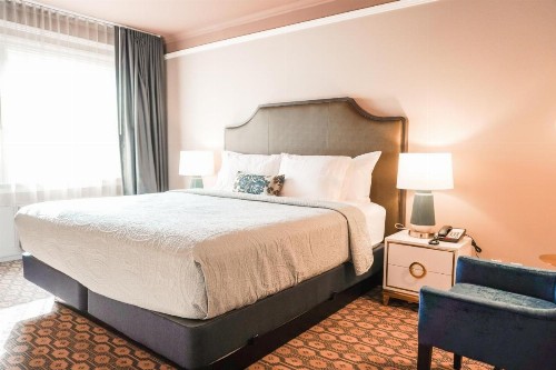 Columbia Gorge Hotel & Spa - image 27