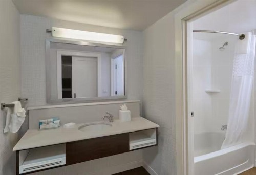 Hampton Inn & Suites Hood River - image 23