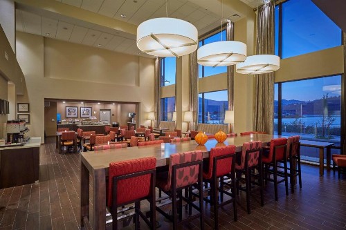 Hampton Inn & Suites Hood River - image 8