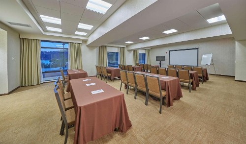 Hampton Inn & Suites Hood River - image 9
