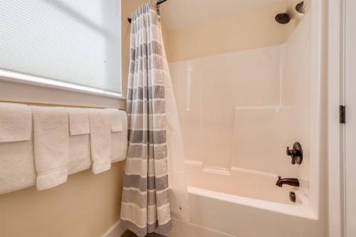 River Song Country Chateau - image 12