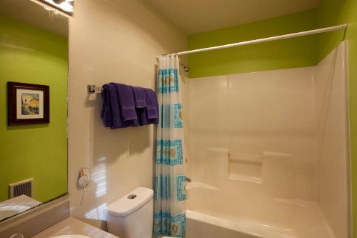 09 Lodge - image 8