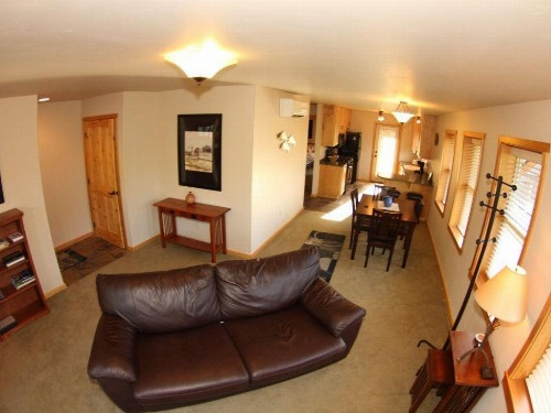 Hutson's Hideaway - image 10