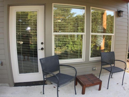 Hutson's Hideaway - image 12