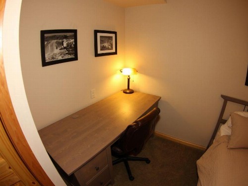 Hutson's Hideaway - image 8