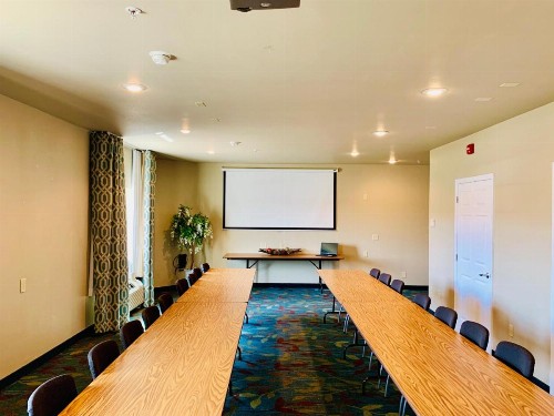Candlewood Suites Hot Springs an IHG Hotel - image 16