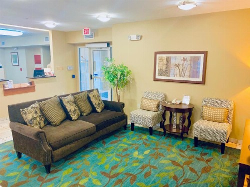Candlewood Suites Hot Springs an IHG Hotel - image 20