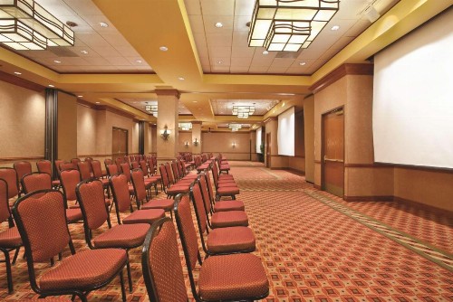 Embassy Suites Hot Springs - Hotel & Spa - image 38