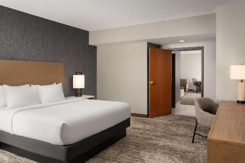 Embassy Suites Hot Springs - Hotel & Spa - image 41