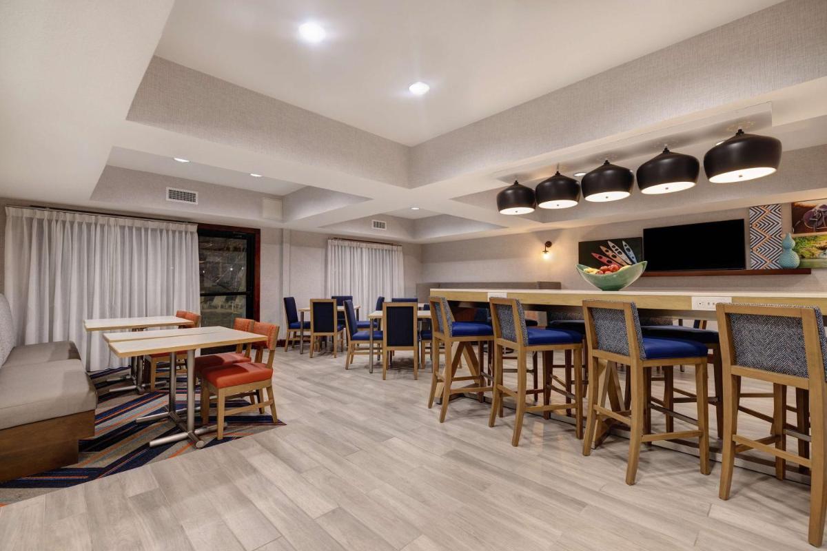 Hampton Inn Hot Springs - image 2