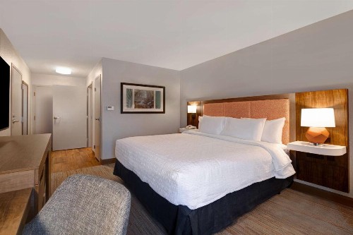 Hampton Inn Hot Springs - image 21