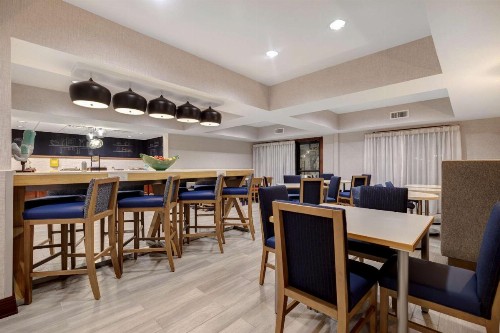 Hampton Inn Hot Springs - image 25