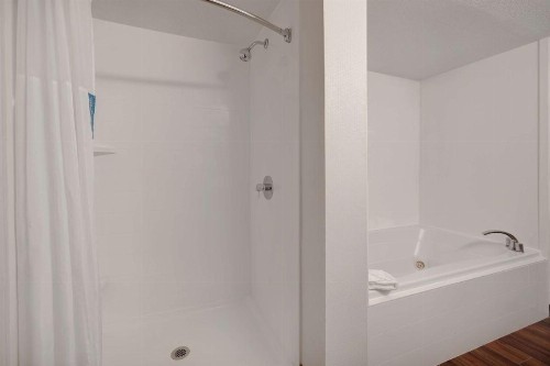 Hampton Inn Hot Springs - image 29