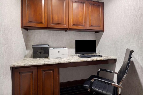 Hampton Inn Hot Springs - image 3