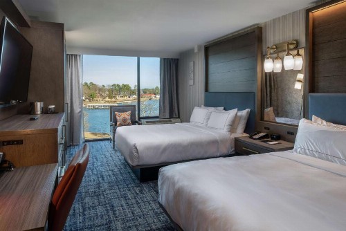 DoubleTree by Hilton Hot Springs - image 29