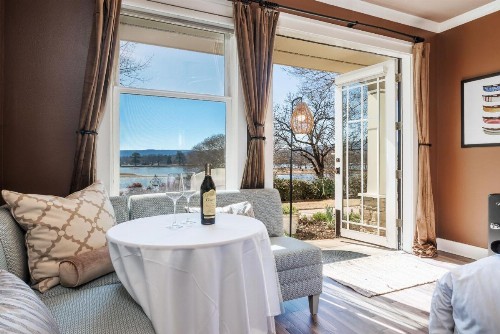 Lookout Point Lakeside Inn - image 37