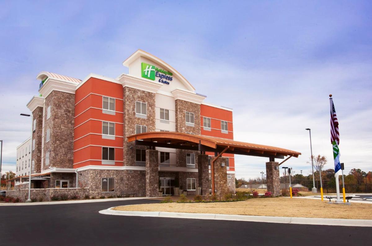 Holiday Inn Express Hotel & Suites Hot Springs an IHG Hotel - main image