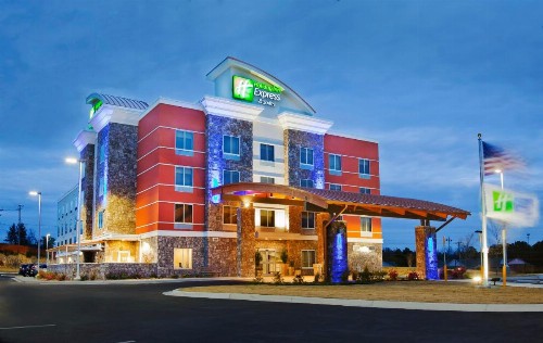 Holiday Inn Express Hotel & Suites Hot Springs an IHG Hotel - image 5