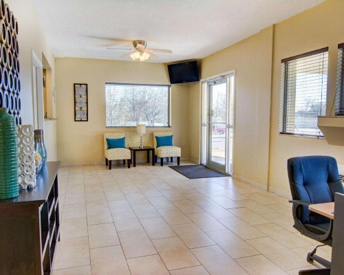 Rodeway Inn Hot Springs - image 20