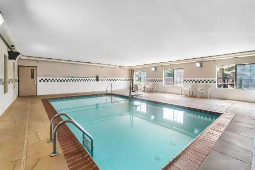 Country Inn & Suites by Radisson Hot Springs AR - image 36