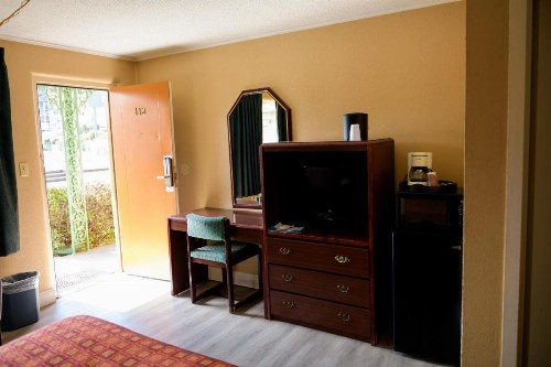 Kings Inn Hot Springs - image 14