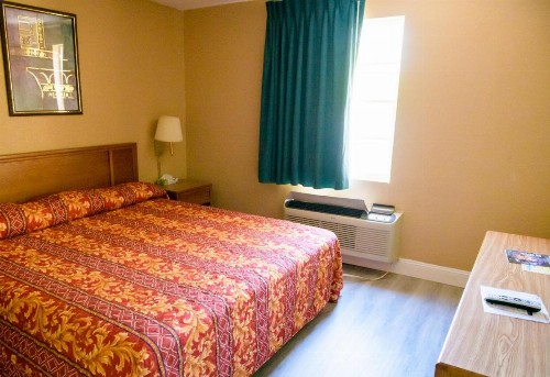 Kings Inn Hot Springs - image 5