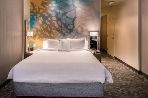 Courtyard by Marriott Hot Springs - image 17