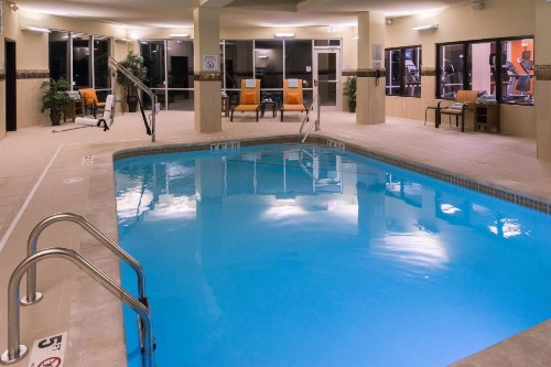 Courtyard by Marriott Hot Springs - image 19