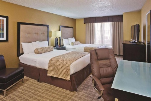 La Quinta by Wyndham Hot Springs - image 11