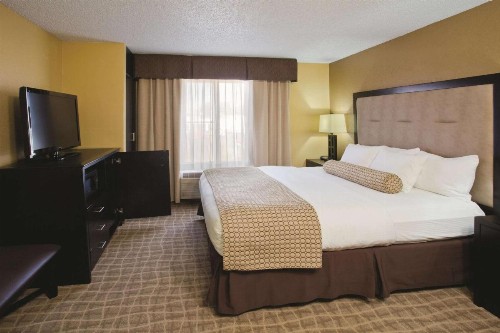 La Quinta by Wyndham Hot Springs - image 48