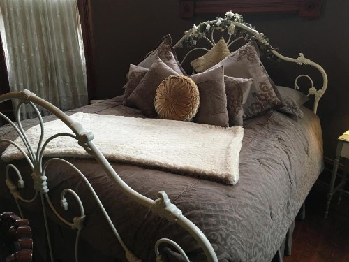 1884 Wildwood Bed and Breakfast Inn - image 16