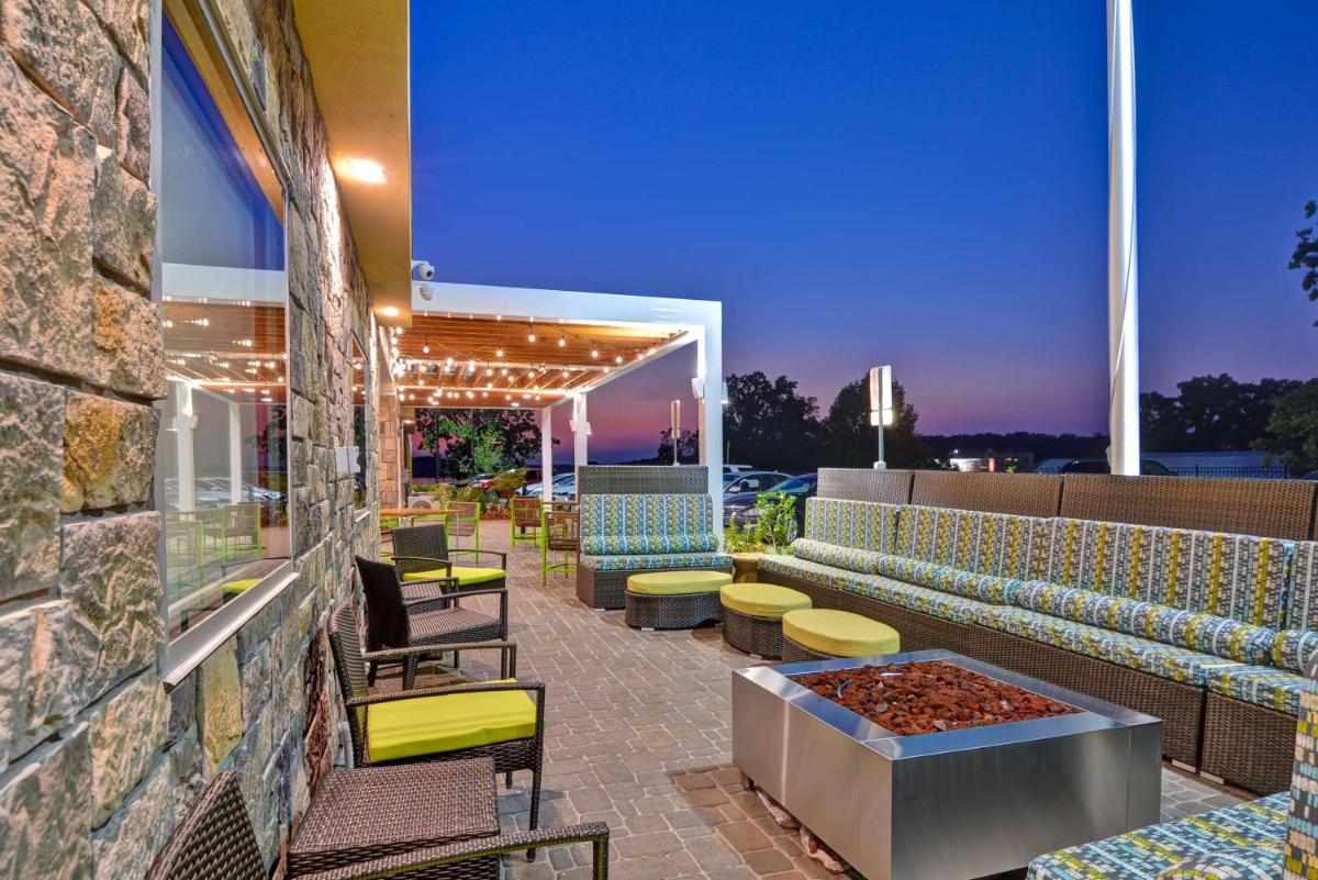 Home2 Suites By Hilton Hot Springs - image 6